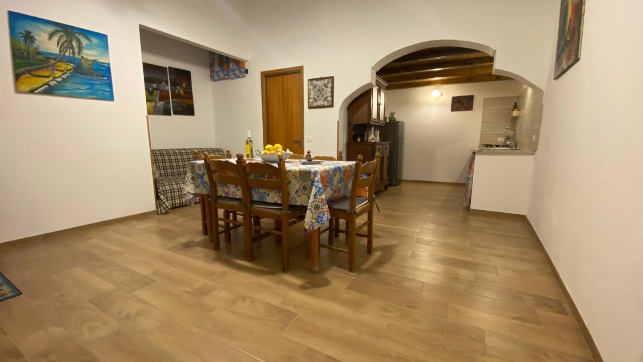 Pietro Holiday Home กัสเตลลัมมาเร เดล โกลโฟ ภายนอก รูปภาพ
